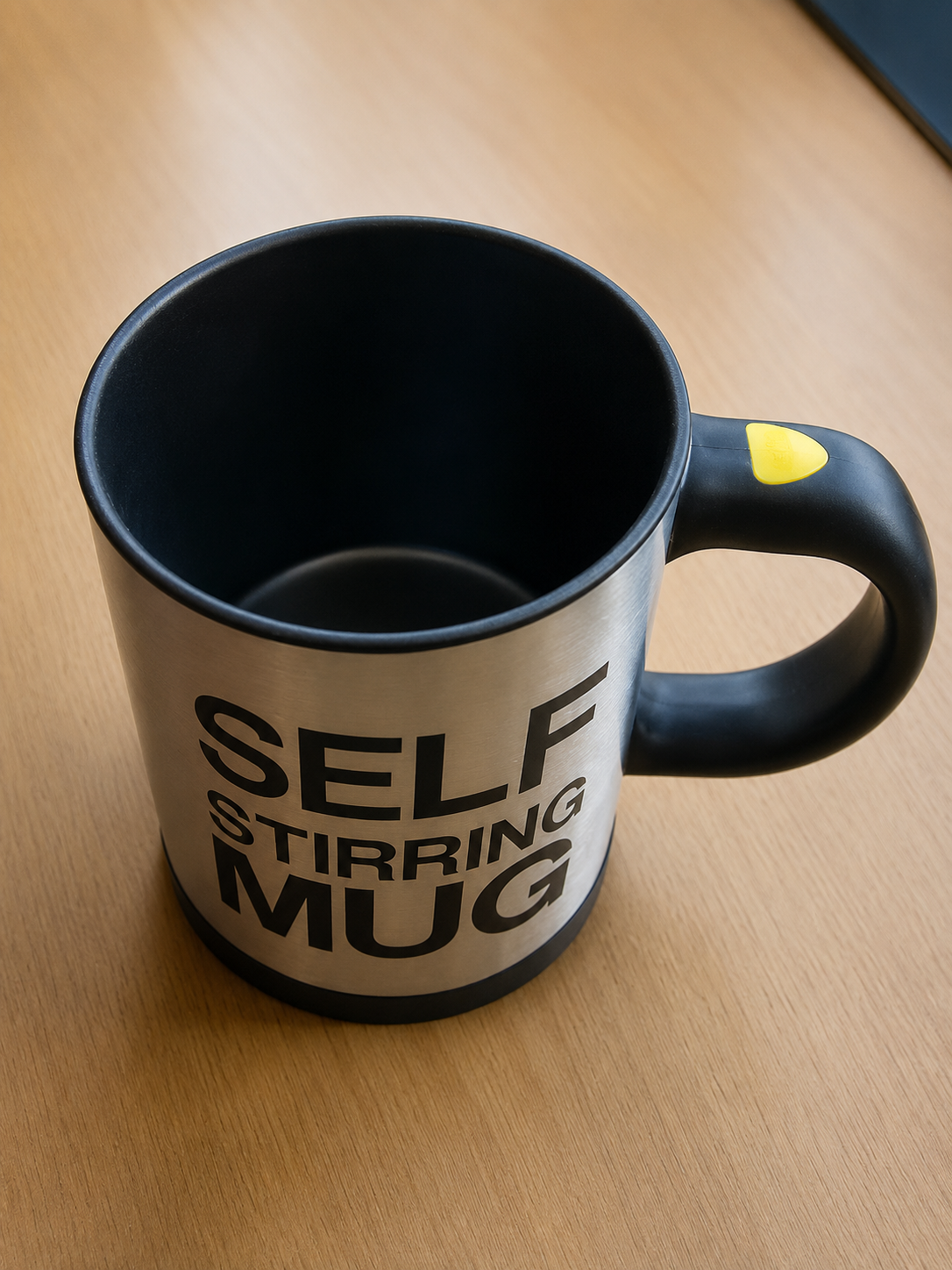 Self-Stirring Mug